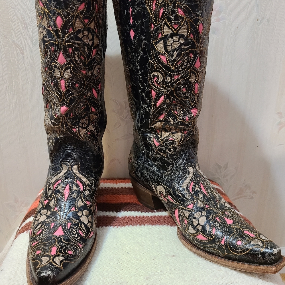 Corral retro boots, pink and brown, size 9.